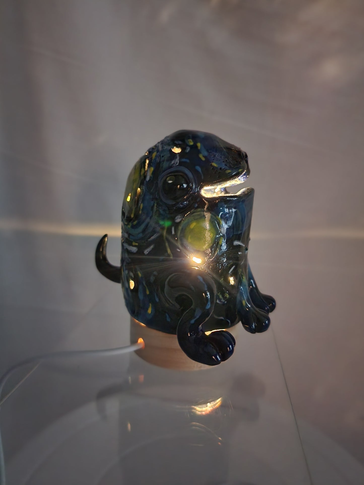 Ceramic starry night frog-dog lamp